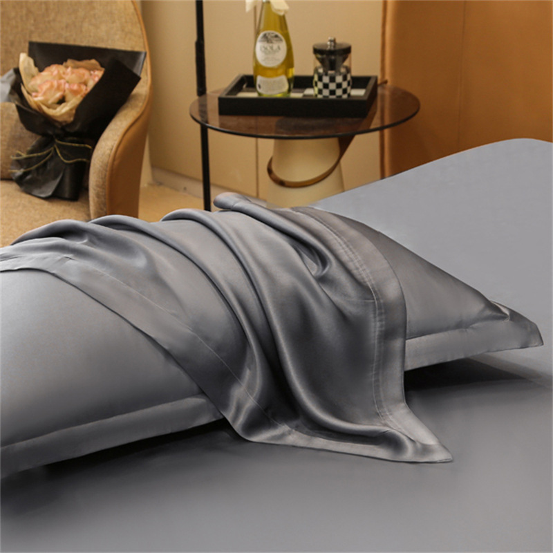 Skincare Queen - 100% Mulberry Silk Pillowcase 25 Momme